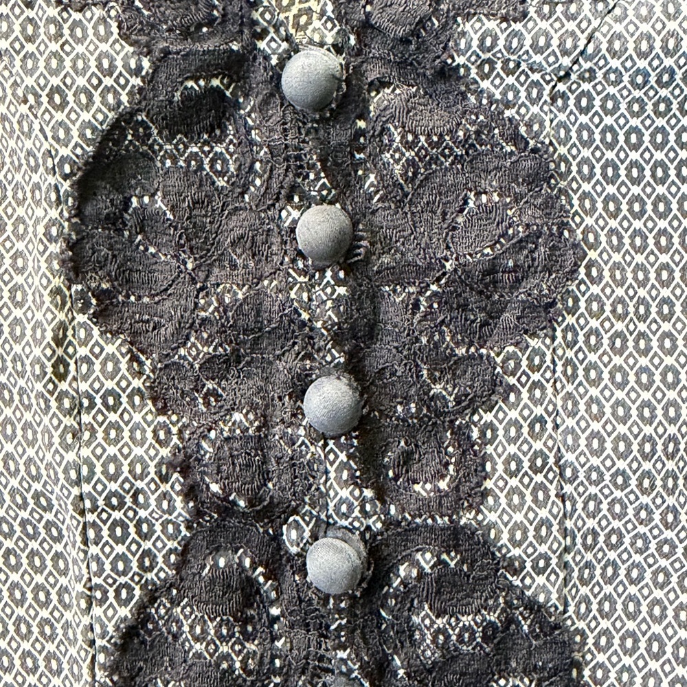 Nine West 100% Silk Lace Trim Blouse Black White Feminine Top - Picture 5 of 8